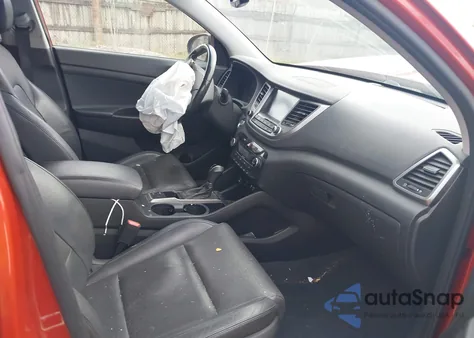 2016 Hyundai Tucson Limited z USA, uszkodzony, nr VIN KM8J33A24GU147448